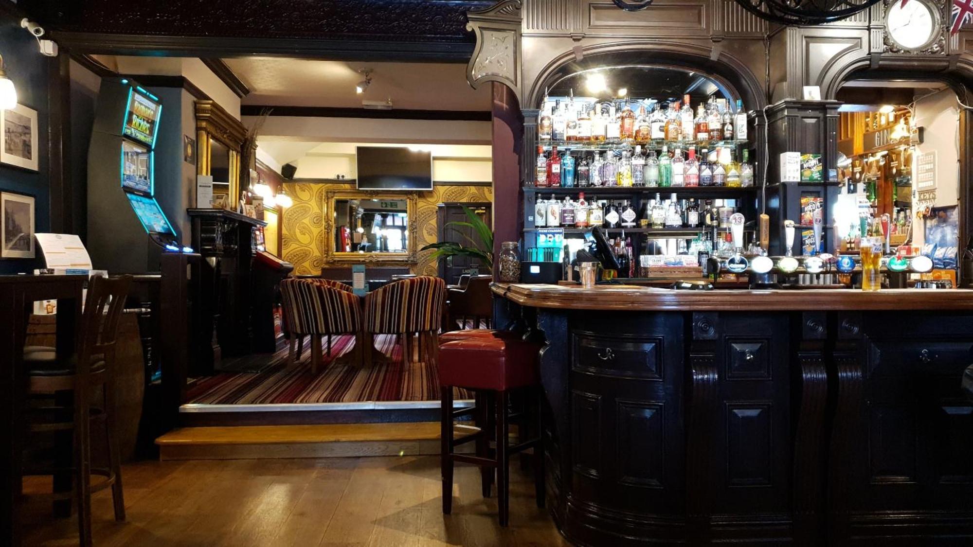 ホテル The Grapes Pub サウサンプトン エクステリア 写真