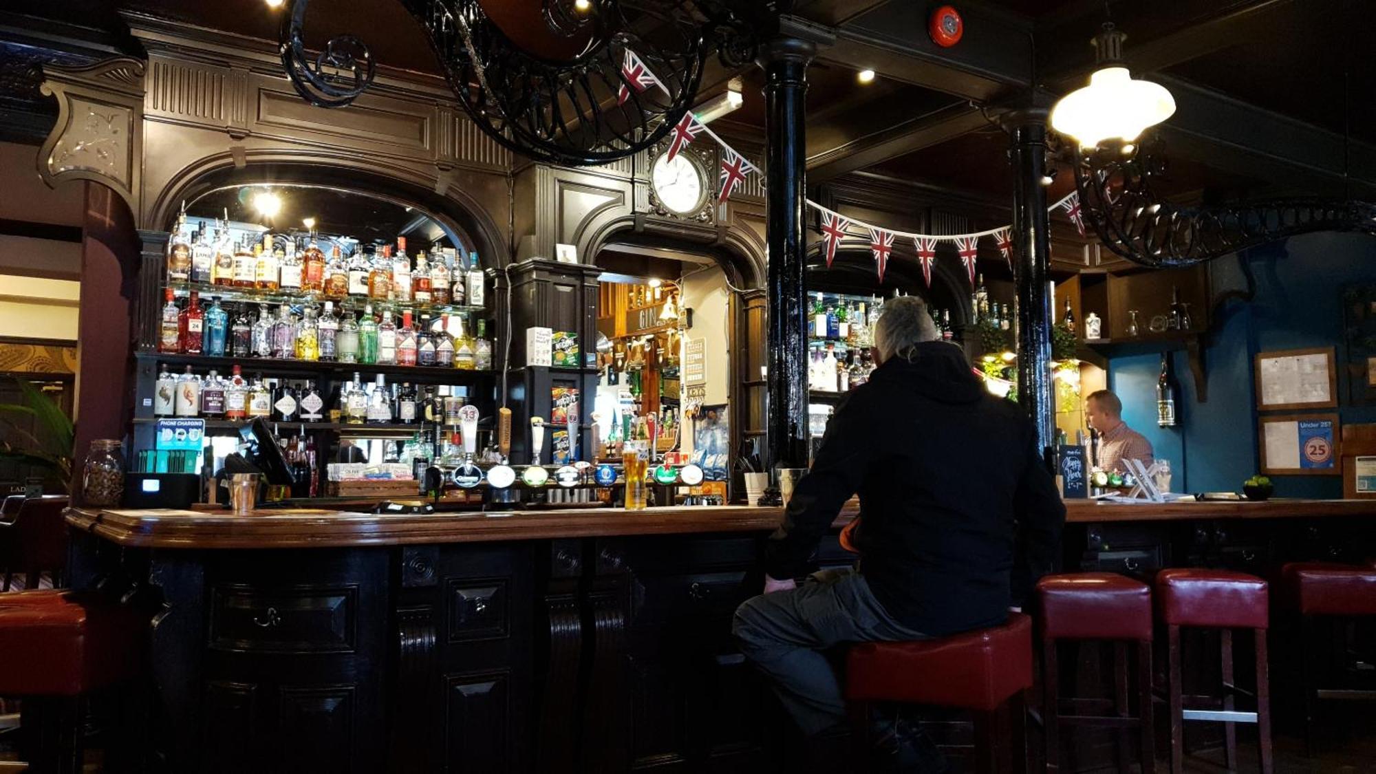 ホテル The Grapes Pub サウサンプトン エクステリア 写真