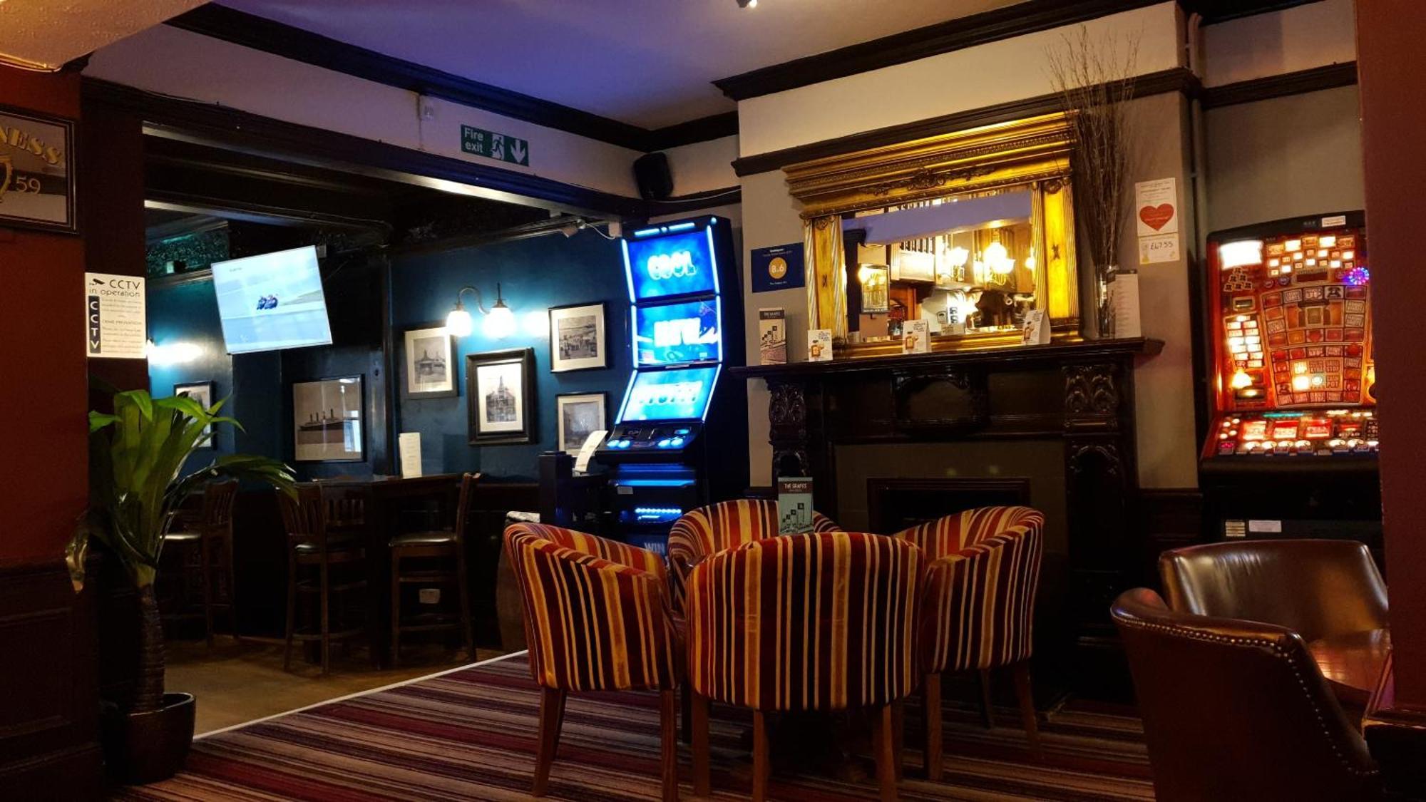 ホテル The Grapes Pub サウサンプトン エクステリア 写真