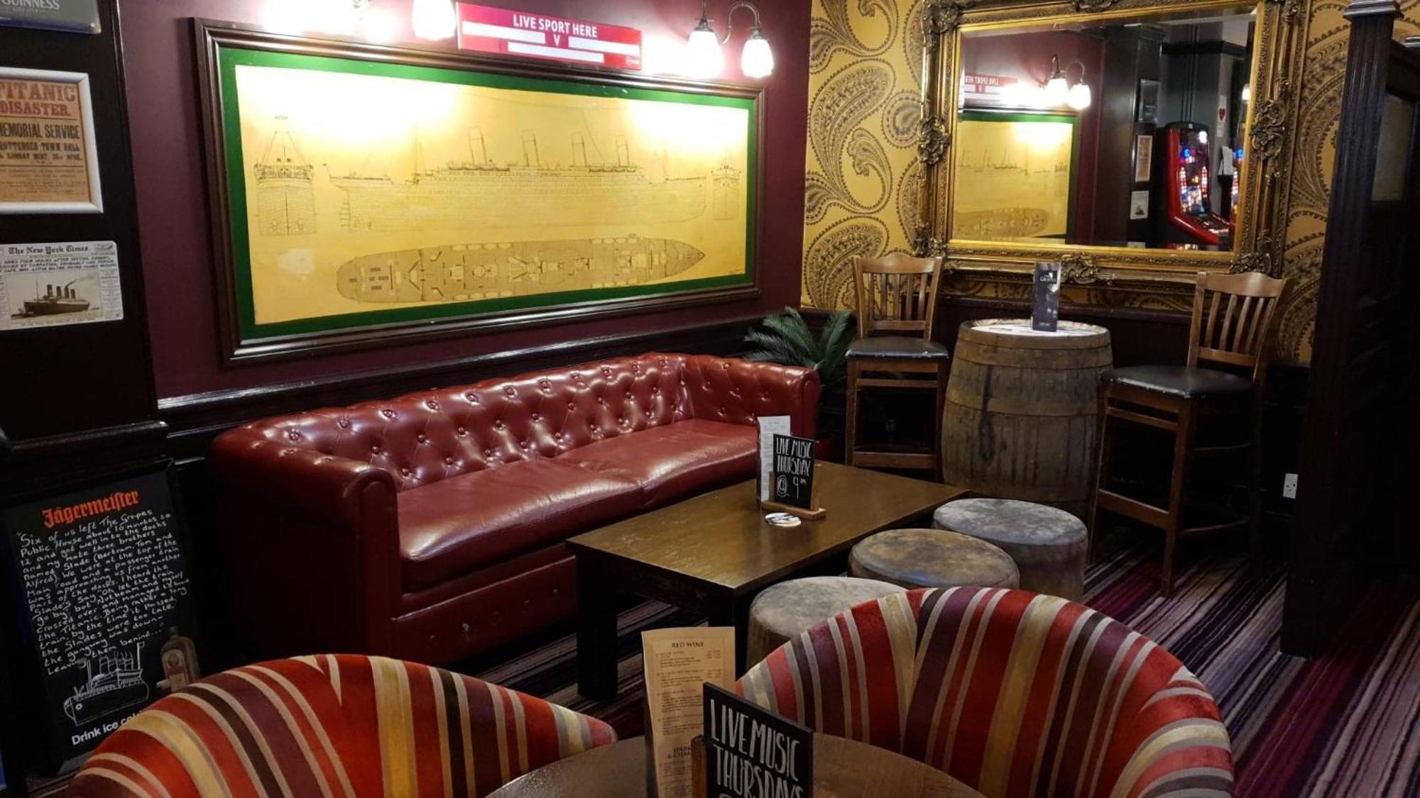 ホテル The Grapes Pub サウサンプトン エクステリア 写真